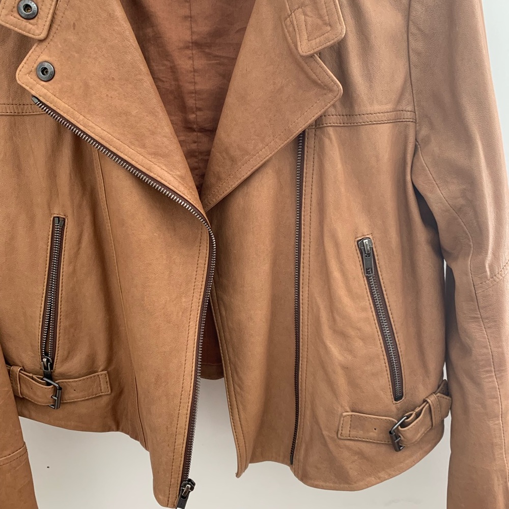 Cognac theory leather jacket - Picture 2 of 5